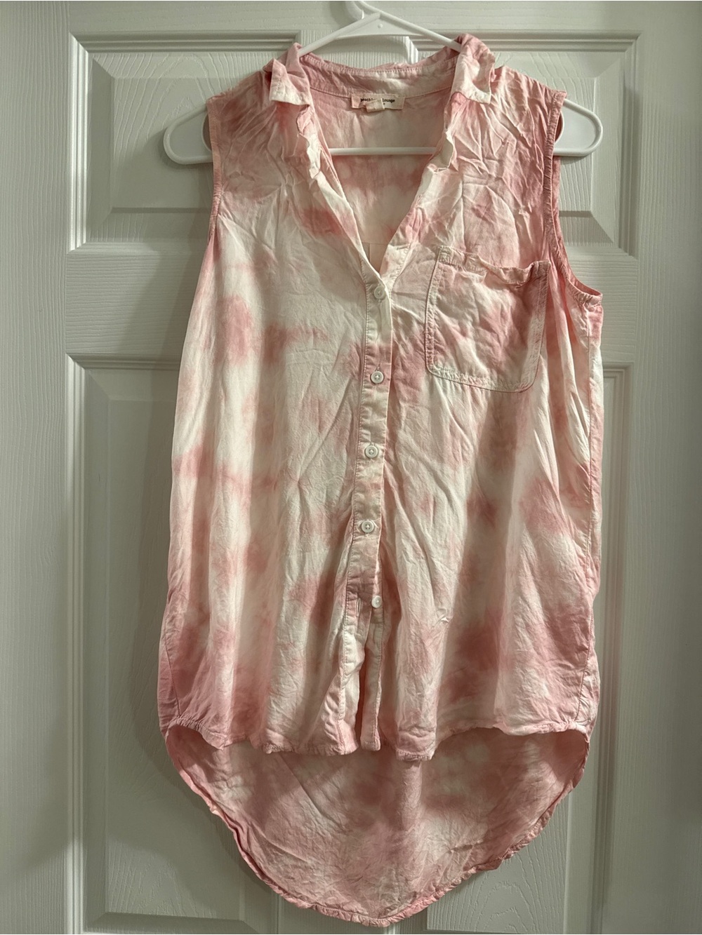 beachlunchlounge Pink and White Tie-Dye Sleeveless Button-Down Top